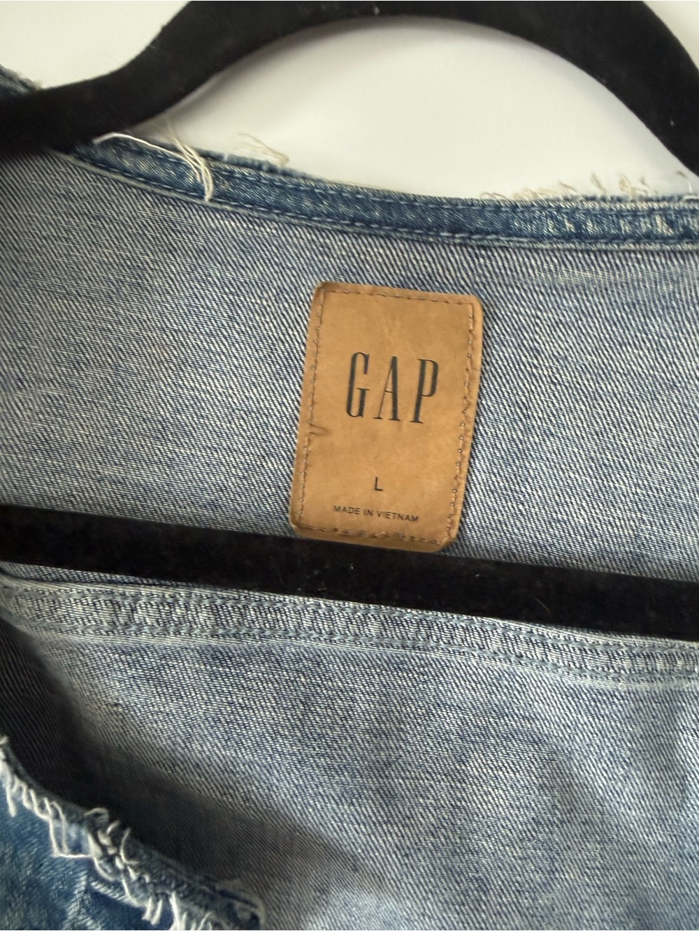 GAP Light Blue Denim Jacket with Leather Logo Patch - Picture 3 of 4